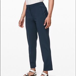 NWT Lululemon On the move pant 28”